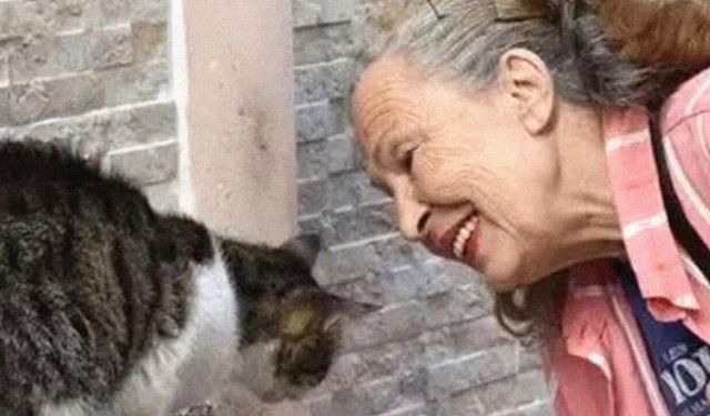 'Panter Emel' lakaplı oyuncu Emel Yıldız hayatını kaybetti
