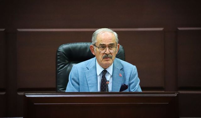 Büyükerşen CHP'den istifa etti