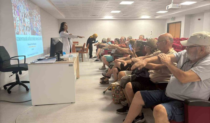 Marmaris Devlet Hastanesi’nde gerontoloji atölyesi başladı