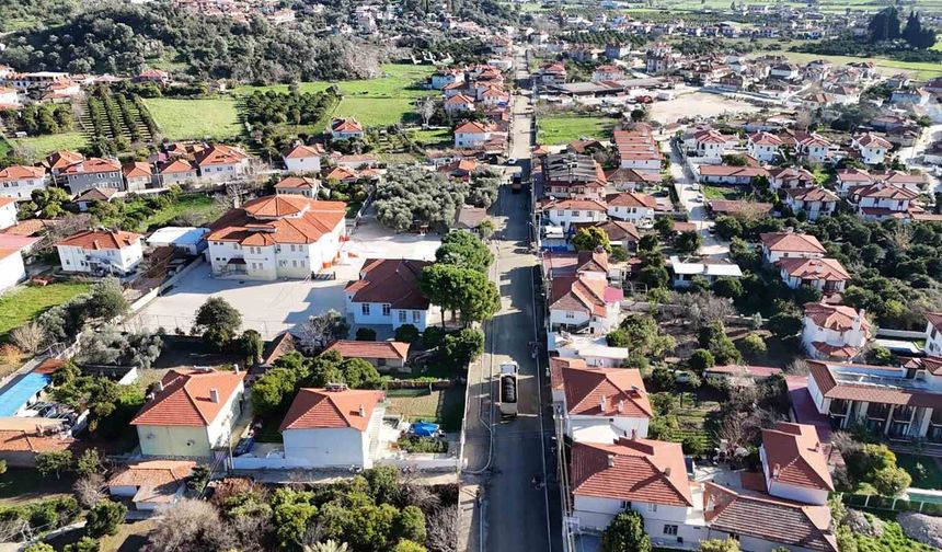 Gökova’da ulaşım sil baştan: Yol, kaldırım ve otopark yenileniyor