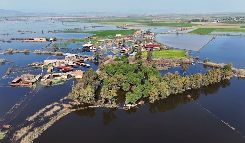 Kalcık Mahallesi Su Altında Kaldı: Venedik’i Aratmadı