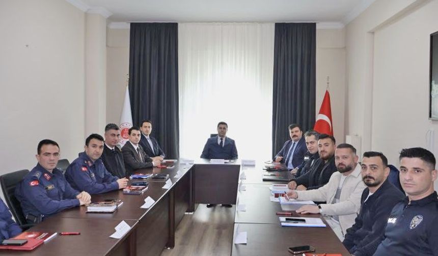 Çeşme ve Karaburun’da “Adli Güvenlik” Toplantısı