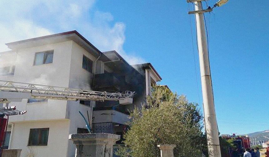 Yatağan’da yangın: Küle dönen evde can kaybı yok