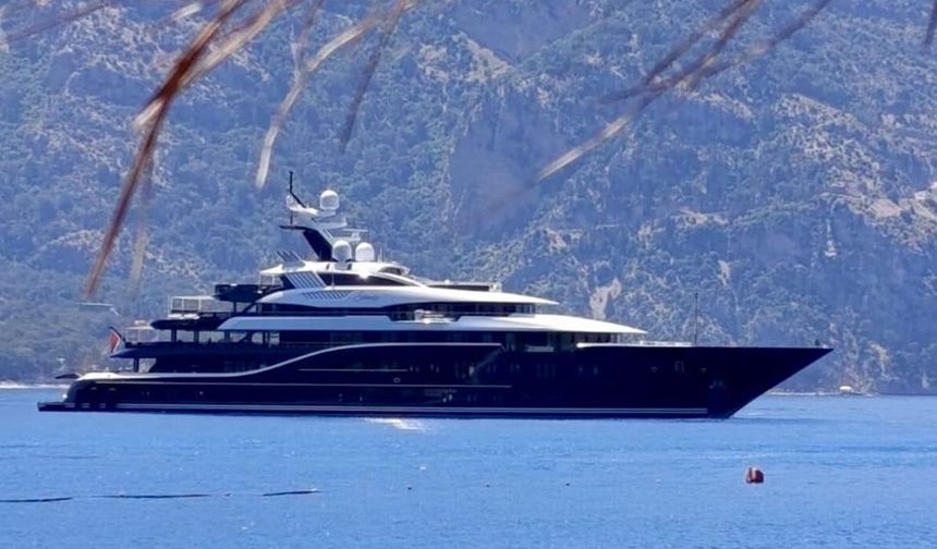 Suudi Prens’in 'yüzen sarayı' Bodrum koylarında