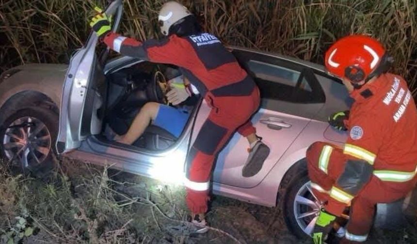 Dalaman’da kontrolden çıkan otomobil kanala uçtu