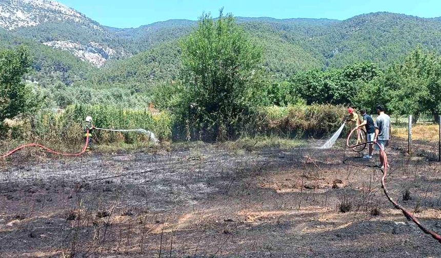 Yaraş'ta arazi yangını güçlükle söndürüldü