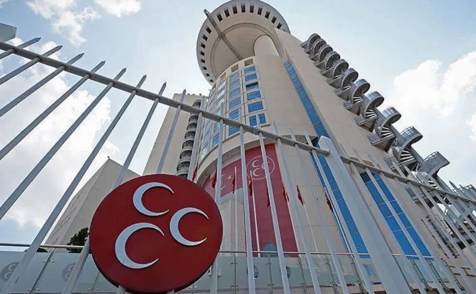 MHP Manisa İl Teşkilatı da feshedildi