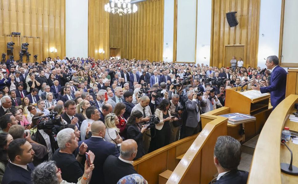 Özel: 'Erdoğan üç yıl önce CHP'yi kendisine risk görmüyordu'