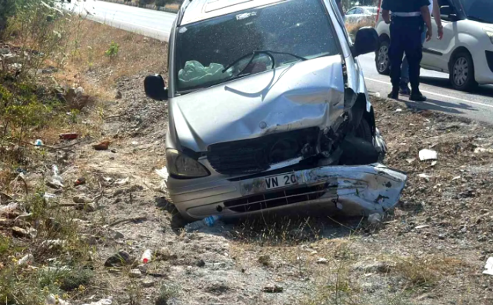 Güvercinlik'te kaza: İkisi çocuk yedi yaralı