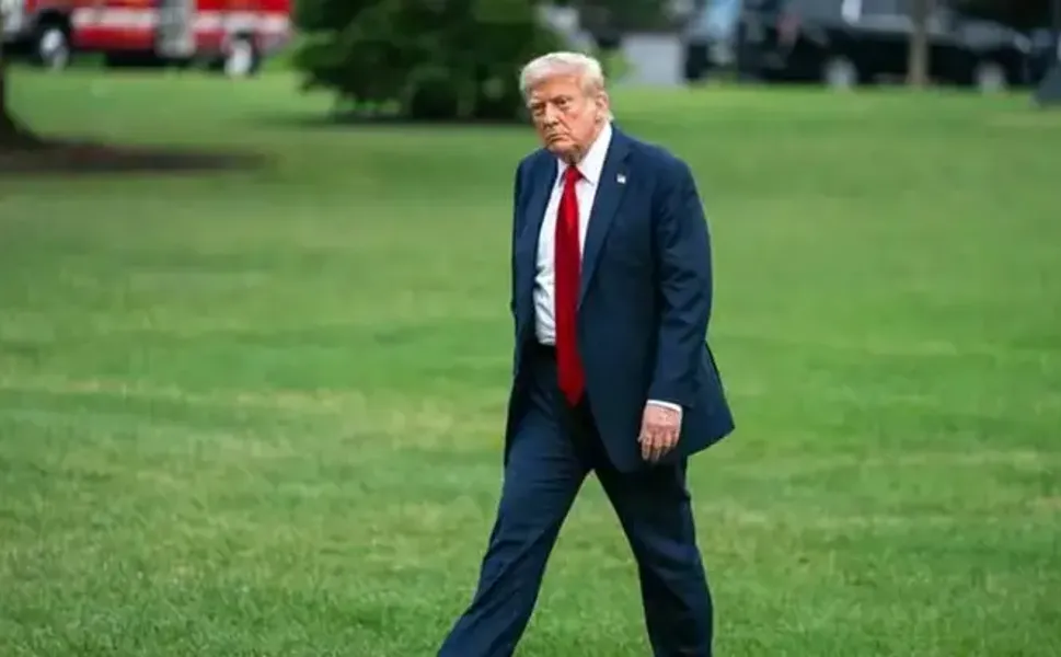 Trump’tan yeni tehdit: 'Bu gece Hark Adası’nı alacağız'