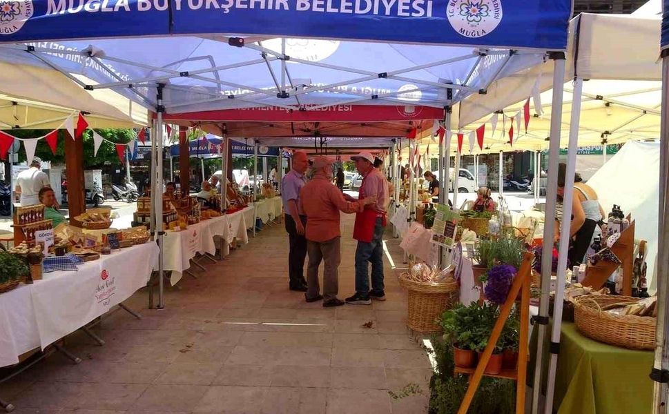 Menteşe’de ‘Slow Food Yeryüzü Pazarı’ kuruldu