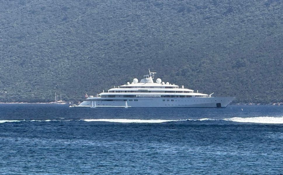 150 milyon dolarlık ‘yüzen saray’ Bodrum’a demirledi
