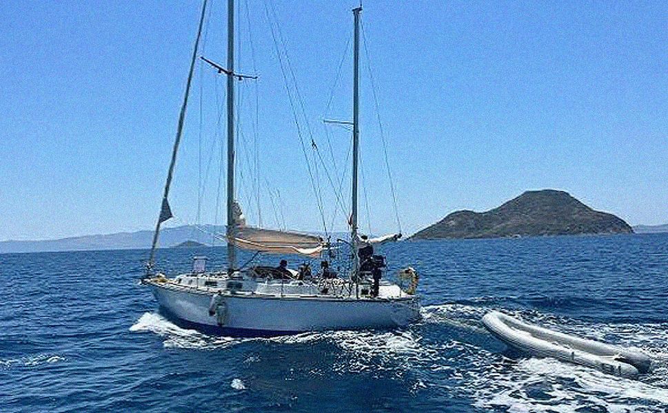 Bodrum'da 35 sığınmacı kurtarıldı, iki insan kaçakçısı yakalandı