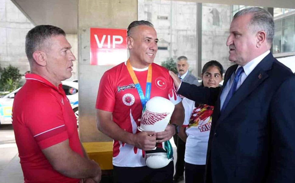 Gençlik ve Spor Bakanı Bak'tan Muğla'ya tesis müjdesi