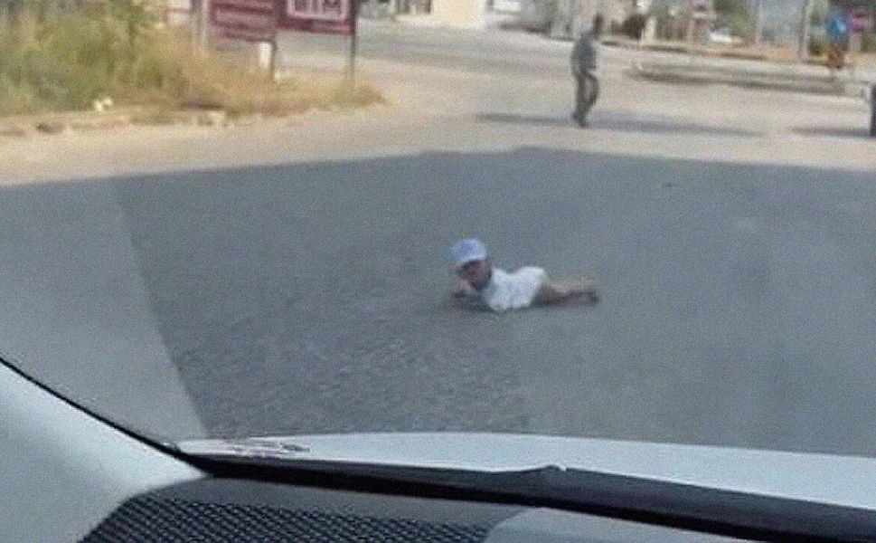 Fethiye'de korkunç iddia: Tartışan çift, bebeklerini yol ortasına bırakıp gitti