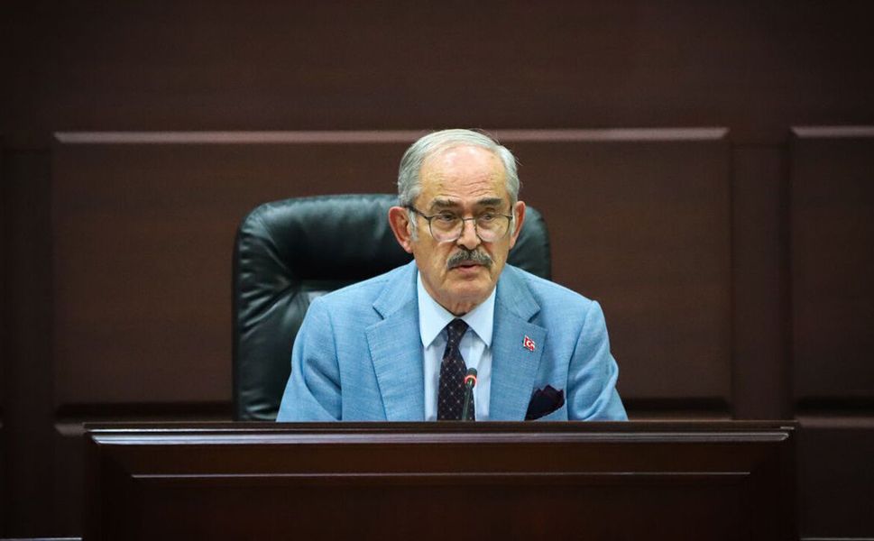 Büyükerşen CHP'den istifa etti