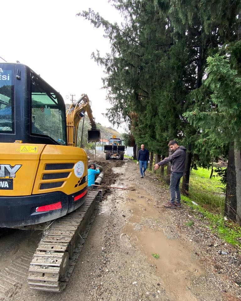 ORTACA’DA YOLLAR BAKIMDA