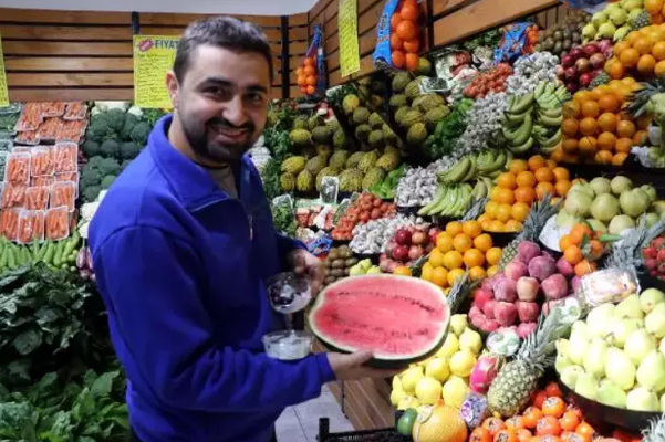 YAZ MEYVESİ ERİK VE KİRAZIN FİYATI, ÇEYREK ALTIN İLE YARIŞIYOR
