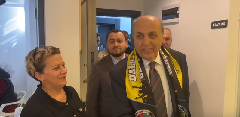 AYAYDIN: ÇOK ÇALIŞKAN BİR DALAMAN BELEDİYE BAŞKANIMIZ VAR”