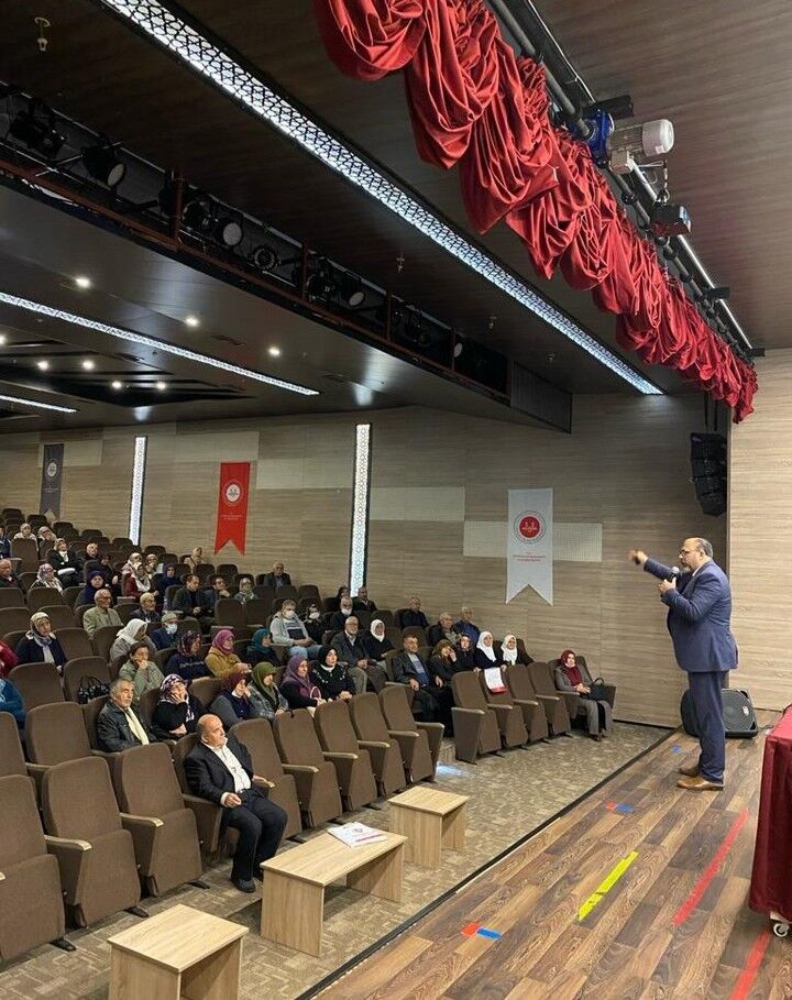 FETHİYE’DE UMRE KURSU