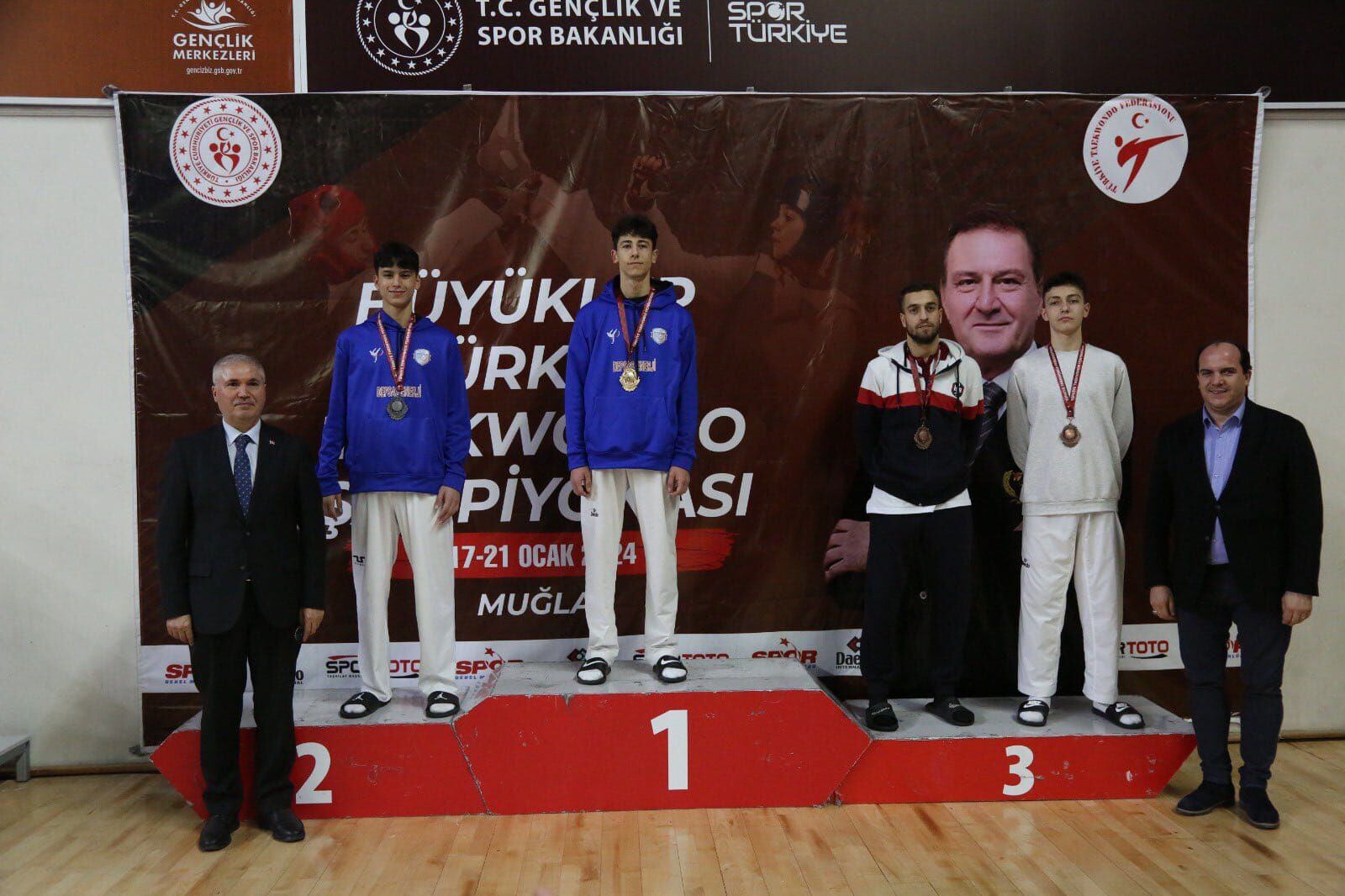 TÜRKİYE TAEKWONDO ŞAMPİYONASI MUĞLA’DA SONA ERDİ