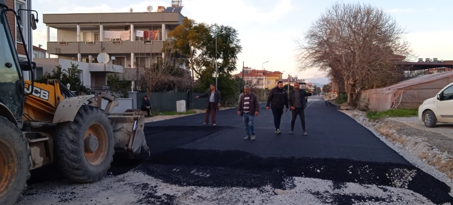 DALAMAN’DA SICAK ASFALT ÇALIŞMALARI SÜRÜYOR