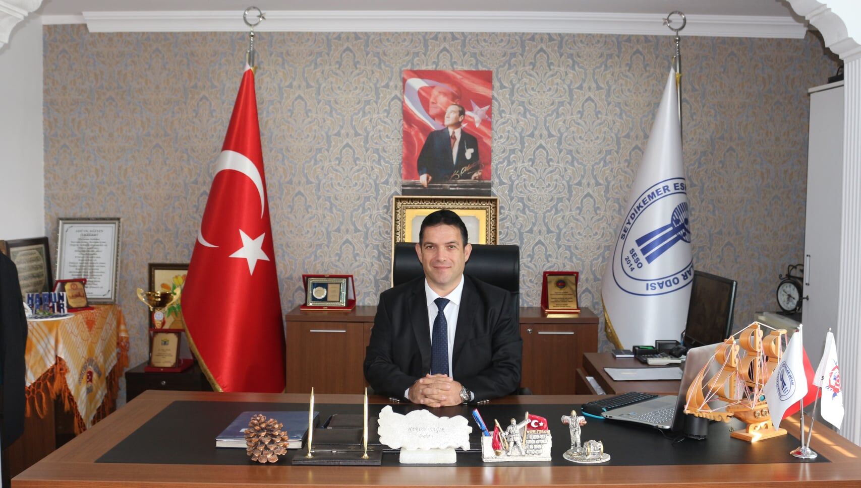 SEYDİKEMER’DE SAĞIR ADAYLIKTAN ÇEKİLDİ