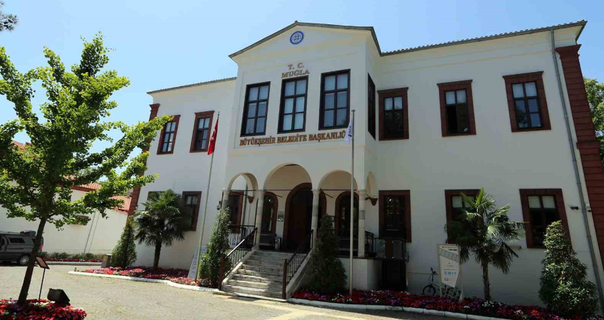 BAŞKAN GİDERAYAK O NOTU DA ALDI!