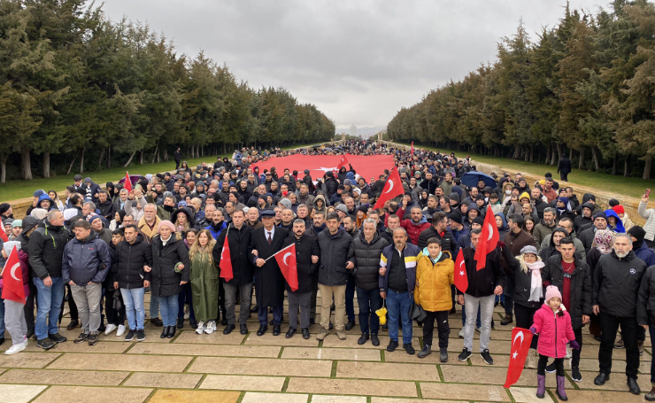 STAJ VE ÇIRAKLIK MAĞDURLARI TEPKİLİ: BİZ YOKSAK SİZ DE YOKSUNUZ!