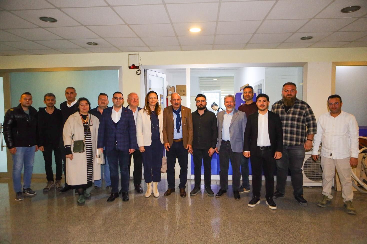 SAATCI, MESLEK ODASI TEMSİLCİLERİNİN DERTLERİNİ DİNLEDİ