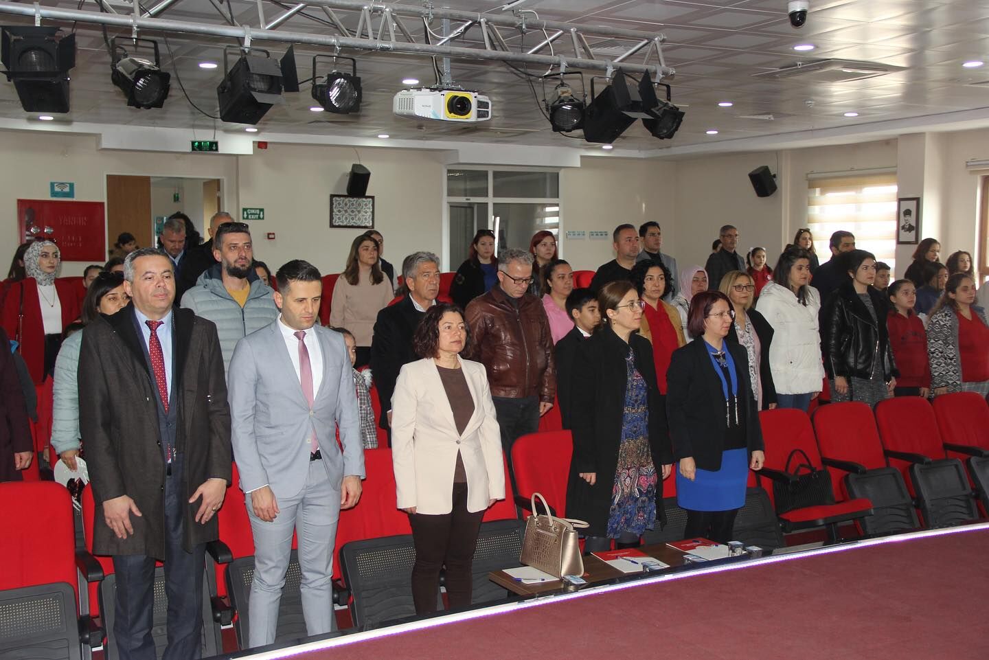 İSTİKLAL MARŞI’NI GÜZEL OKUMAK İÇİN YARIŞTILAR