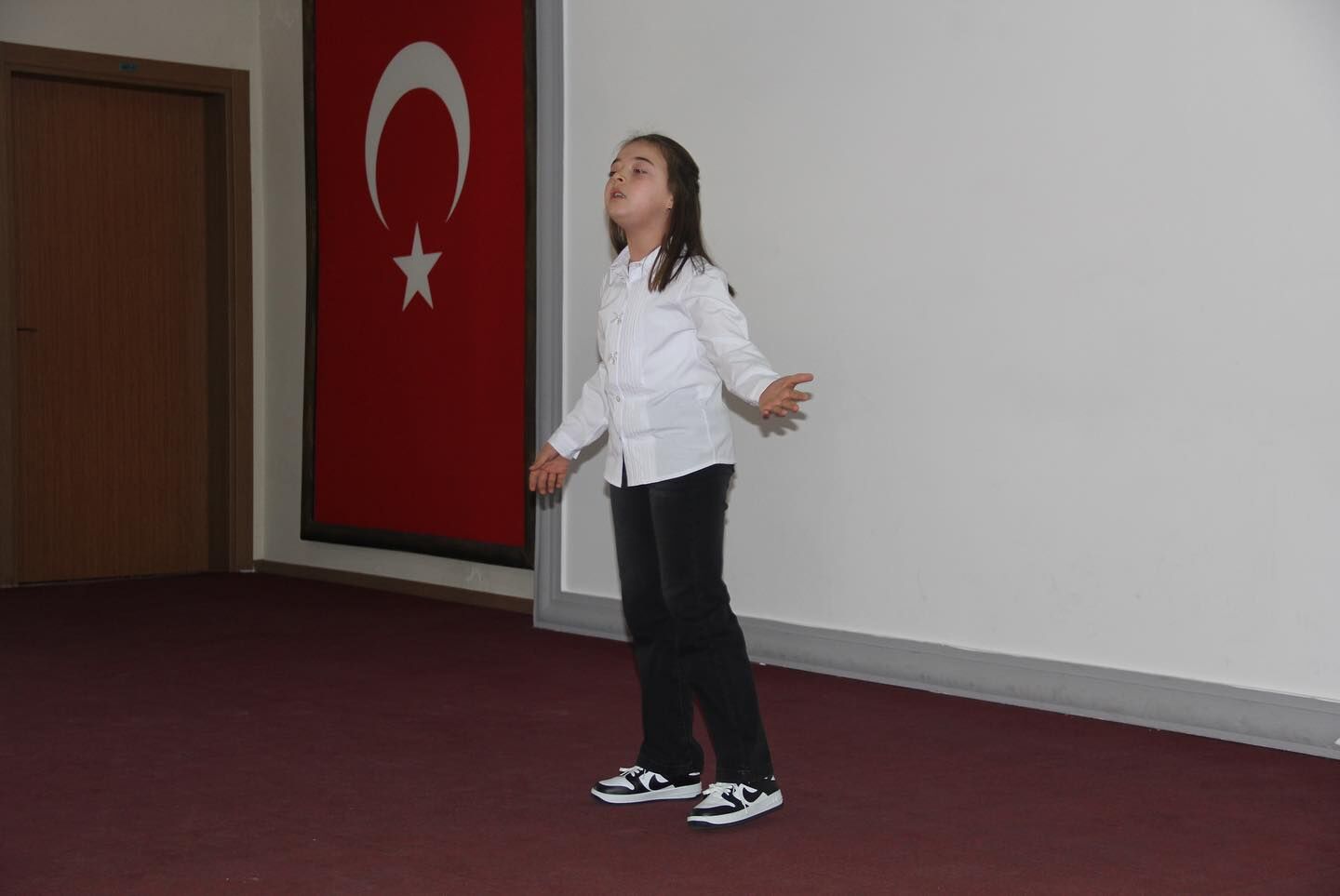 İSTİKLAL MARŞI’NI GÜZEL OKUMAK İÇİN YARIŞTILAR