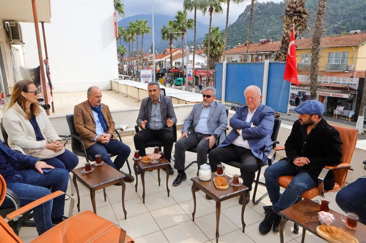 SAATCI, MESLEK ODASI TEMSİLCİLERİNİN DERTLERİNİ DİNLEDİ