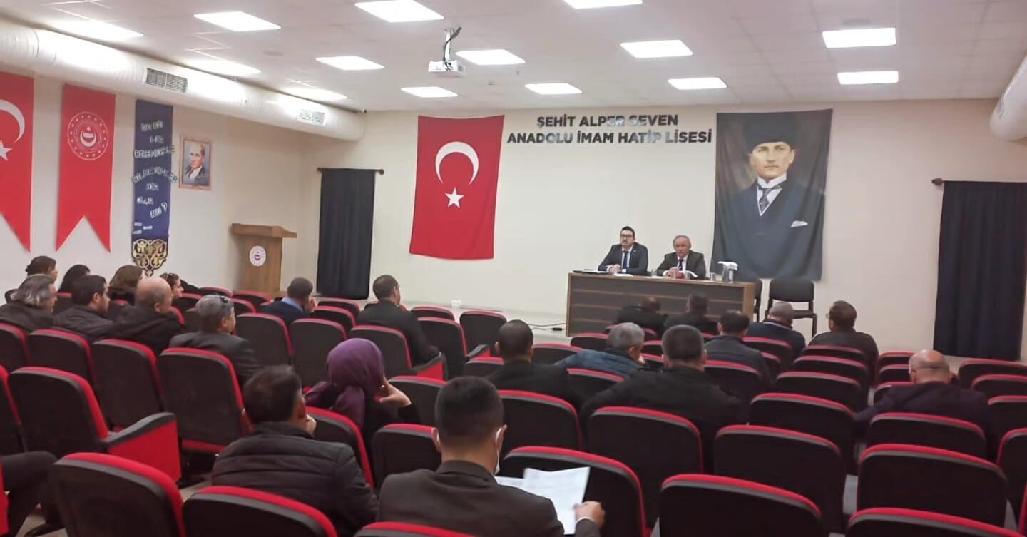 SEYDİKEMER’DE OKUL MÜDÜRLERİ TOPLANTISI YAPILDI