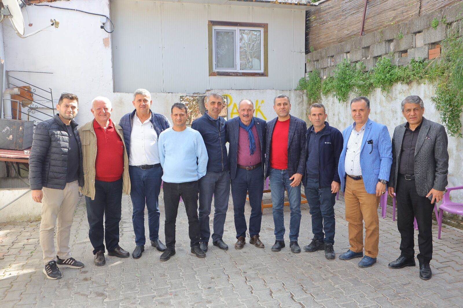 SAATCI BİR DOKUNDU BİN AH İŞİTTİ