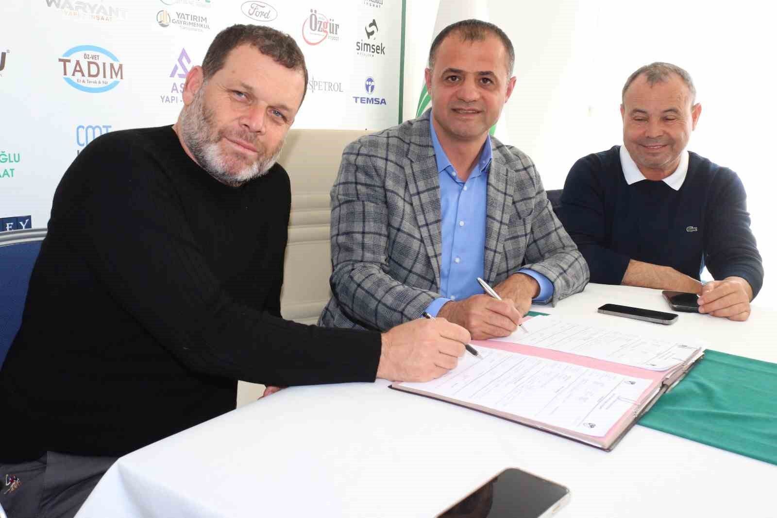 MUĞLASPOR'UN YENİ TEKNİK DİREKTÖRÜ BELLİ OLDU