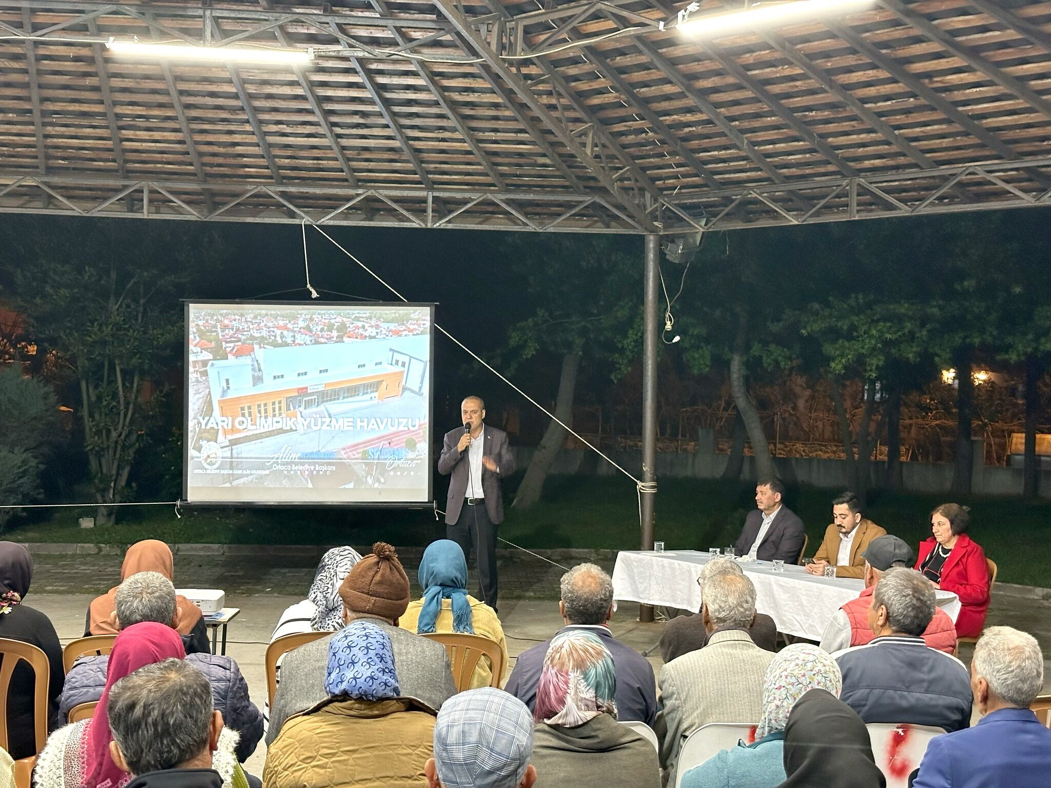 AKINCI MAHALLESİ’NDE BAŞKANA BÜYÜK İLGİ