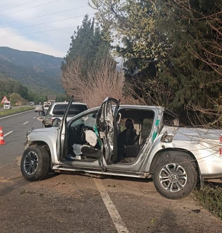 KÖYCEĞİZ'DE ORMAN'IN ARACI SAVRULDU: YARALILAR VAR
