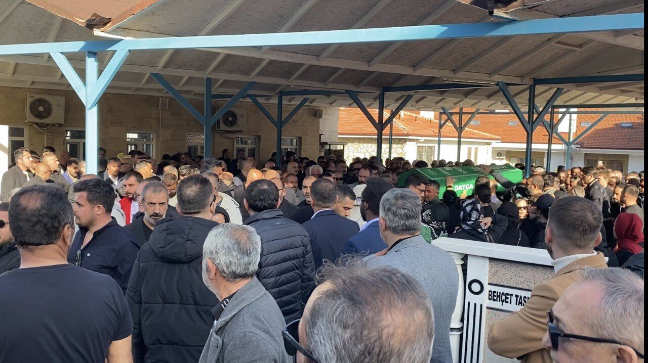 ÜNLÜ İŞADAMI HAMİT SAVAŞ ÇAKICI GÖZYAŞLARIYLA SON YOLCULUĞUNA UĞURLANDI