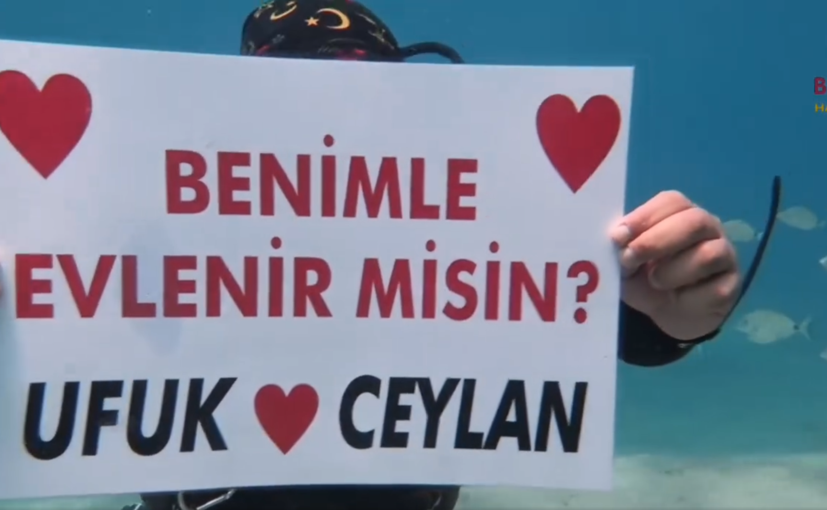 MUĞLALI ESNAF, EVLİLİK TEKLİFİNİ DENİZ ALTINDA YAPTI