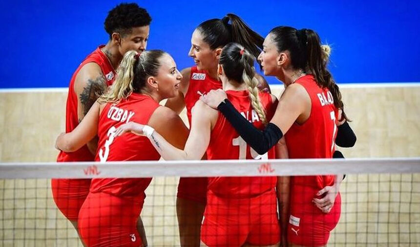 TÜRKİYE - HOLLANDA VOLEYBOL MAÇI SAAT KAÇTA? HANGİ KANALDA? PARİS 2024'TE SAHNE FİLENİN SULTANLARI'NIN