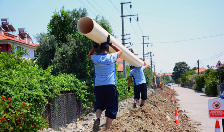 ORTACA'DAKİ BASINÇ SORUNU İÇİN ÇALIŞMA BAŞLATILDI; YÜKSEK KATLARA SU GİTMİYORDU...