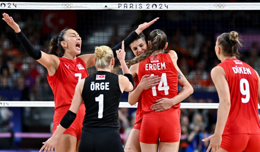 FİLENİN SULTANLARI'NDAN PARİS'TE MÜTHİŞ BAŞLANGIÇ (TÜRKİYE - HOLLANDA 3-2 MAÇ SONUCU)