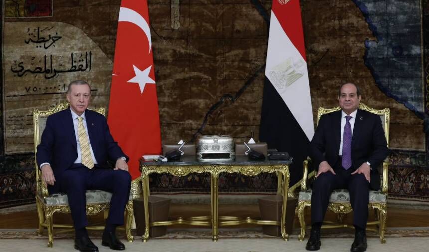 ERDOĞAN'IN UZUN YILLAR KÜS KALDIĞI SİSİ TÜRKİYE'YE GELİYOR!