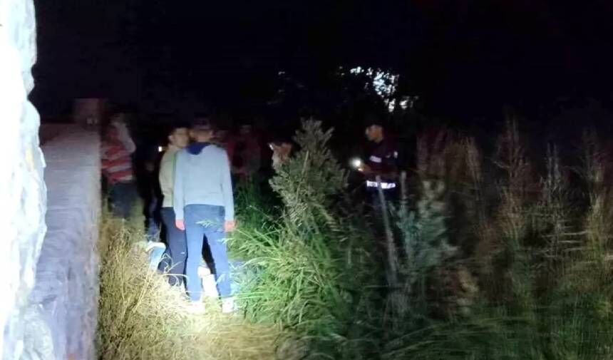 İki komşu arasında çıkan kavga kanlı bitti: 1 ölü