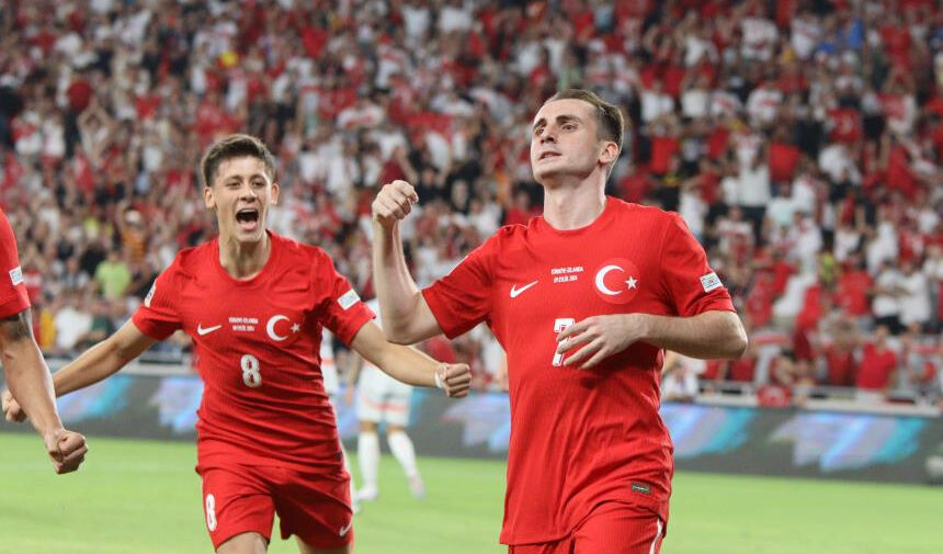 İZMİR'DE KEREM AKTÜRKOĞLU ŞOV! A MİLLİ TAKIM İZLANDA'YI 3 GOLLE GEÇERKEN GALATASARAY TARAFTARI KAHROLDU