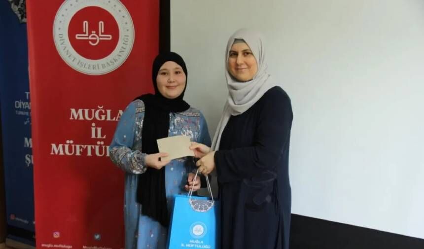 MUĞLA'DA KUR'AN-I KERİMİ YÜZÜNE GÜZEL OKUMA YARIŞMASI: İKİ İSİM İL TEMSİL HAKKI KAZANDI