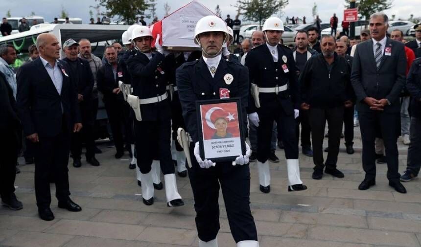 Şehit Polis Şeyda Yılmaz son yolculuğuna uğurlandı: Gözyaşları sel oldu... Memleketi Sivas’ta toprağa verildi