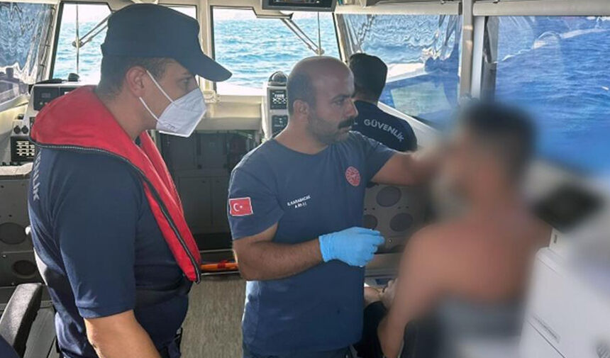 FETHİYE AÇIKLARINDA SU ALAN TEKNE KIYEM EKİPLERİ TARAFINDAN KURTARILDI