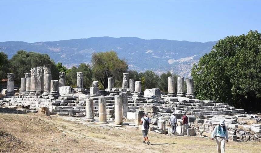 YATAĞAN'DAKİ 2 BİN 100 YILLIK HEKATE TAPINAĞI YENİDEN İNŞA EDİLİYOR!